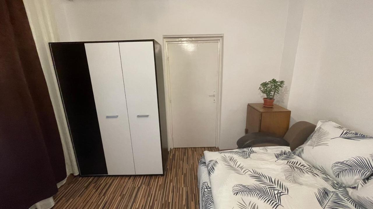 Apartament In Centrul Brasovului Braşov Exterior foto